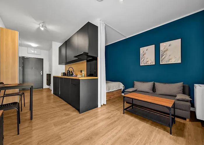 Magnolia Bloom By Bookinghost Breslavia